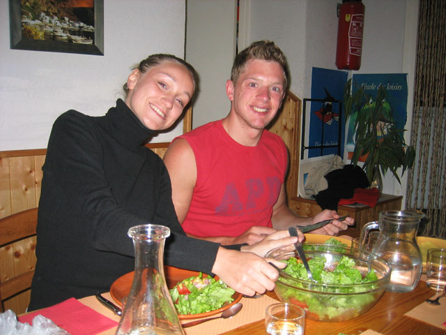 048 Marie_und_Till_beim_Abendessen